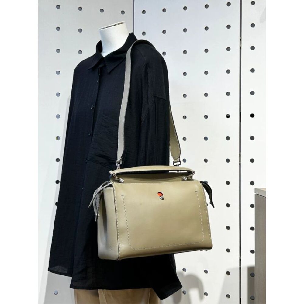 Fendi Women Pre-Loved Bag Very Good Condition